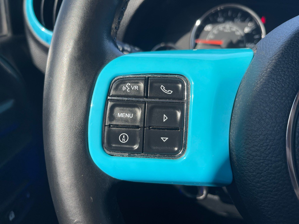 2012 Jeep Wrangler Image 7