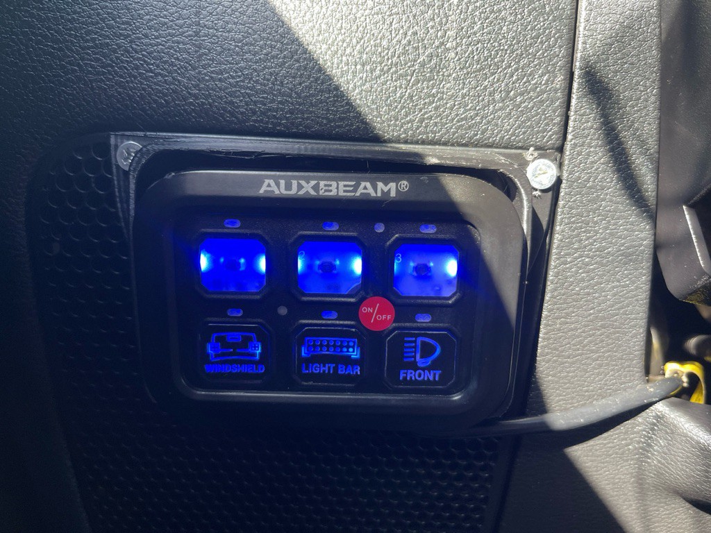 2012 Jeep Wrangler Image 11
