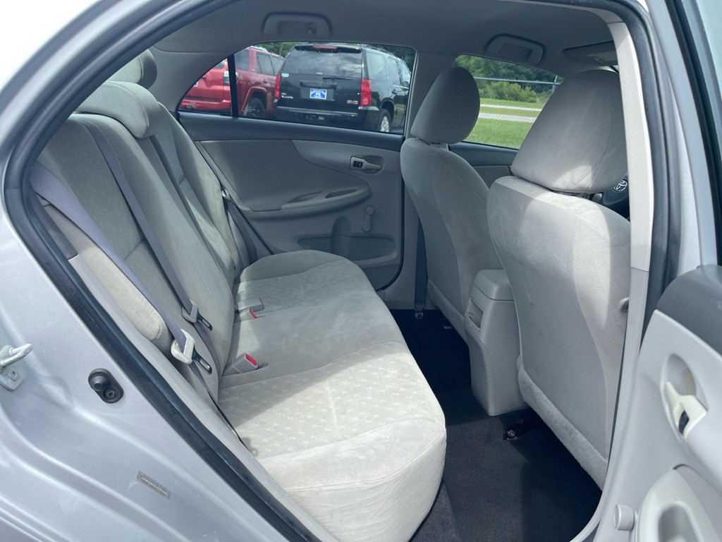 2010 Toyota Corolla Image 13