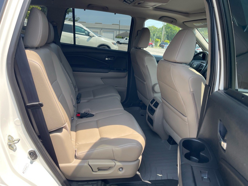 2016 Honda Pilot Image 21
