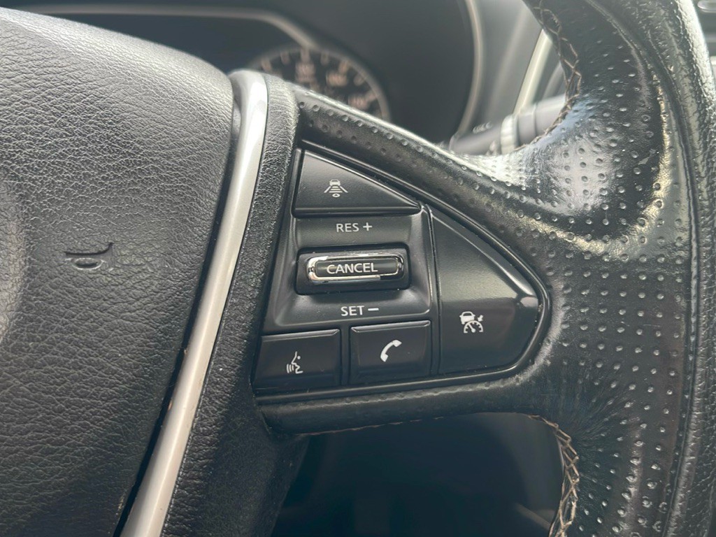 2016 Nissan Maxima Image 8