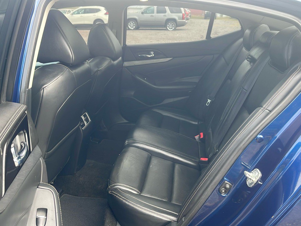 2016 Nissan Maxima Image 18