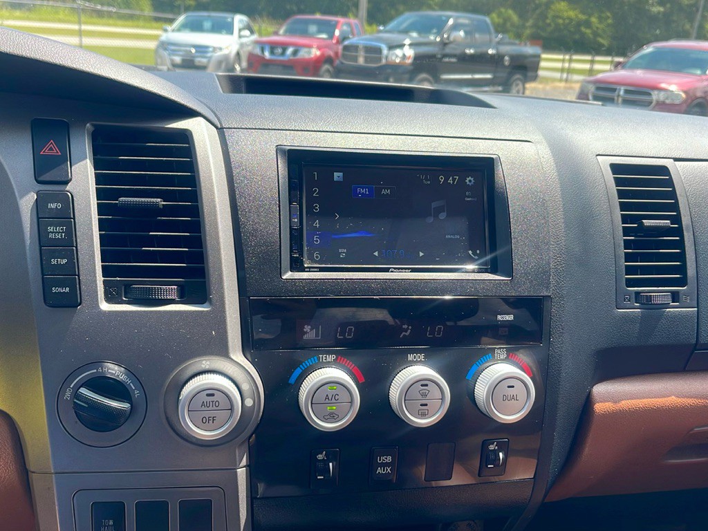 2012 Toyota Tundra Image 10