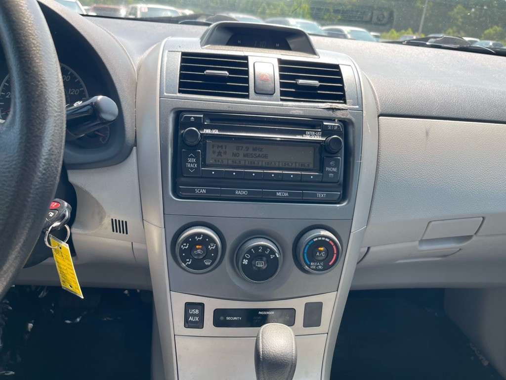 2012 Toyota Corolla Image 8