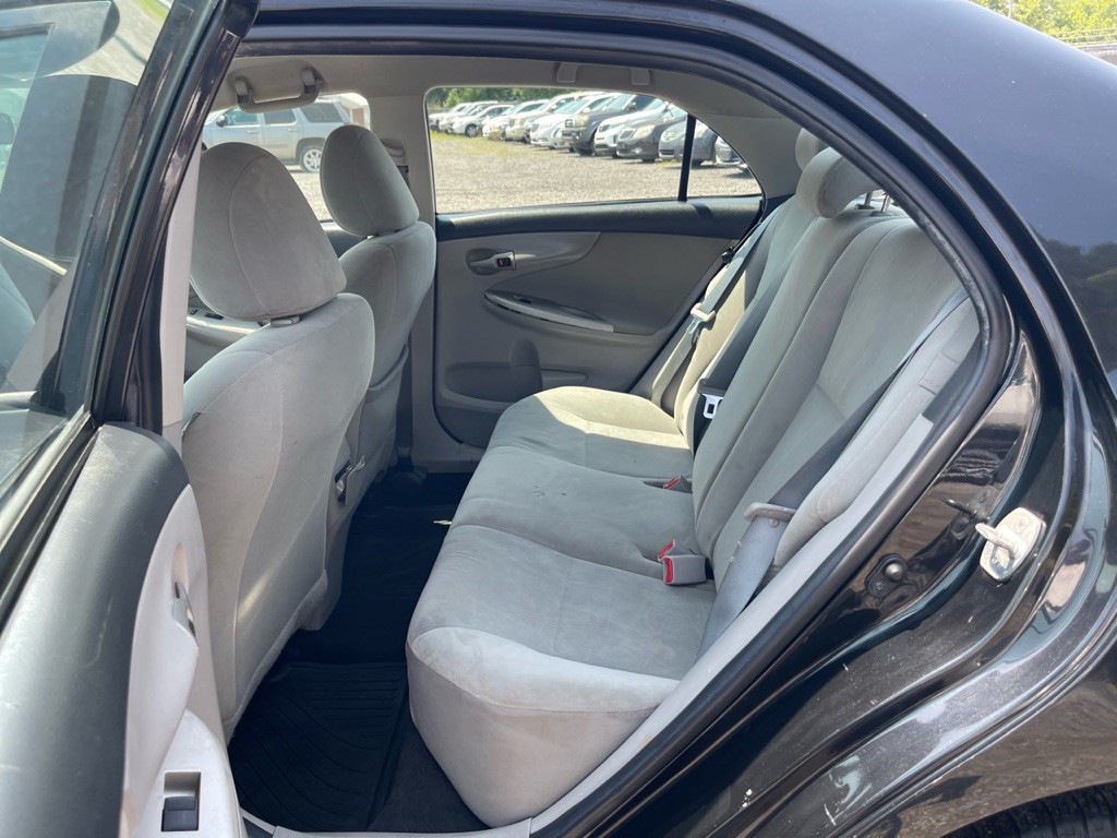 2012 Toyota Corolla Image 15