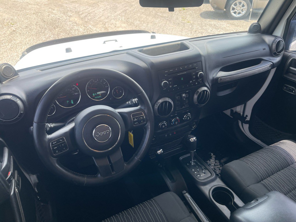 2012 Jeep Wrangler Unlimited Image 5