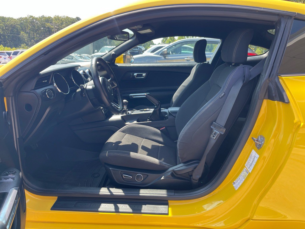2016 Ford Mustang Image 13