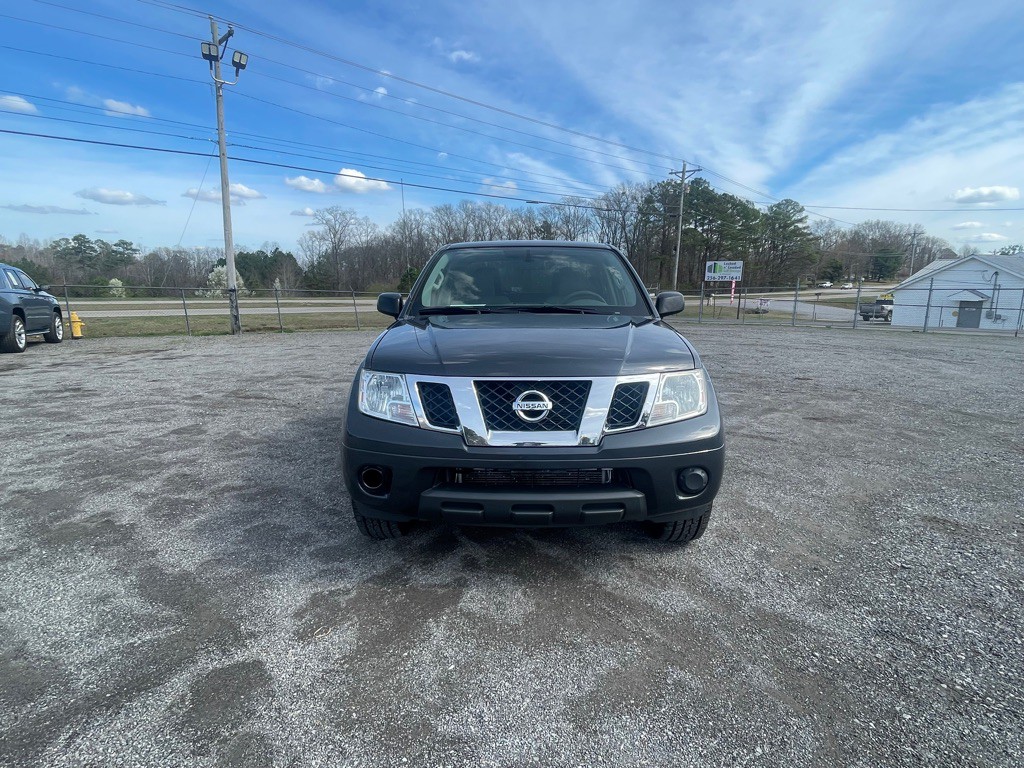 2012 Nissan Frontier Image 2