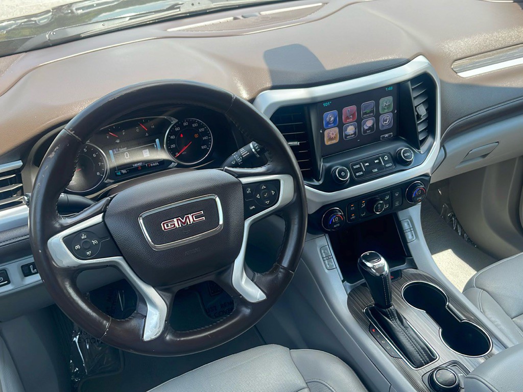 2017 GMC Acadia Image 5