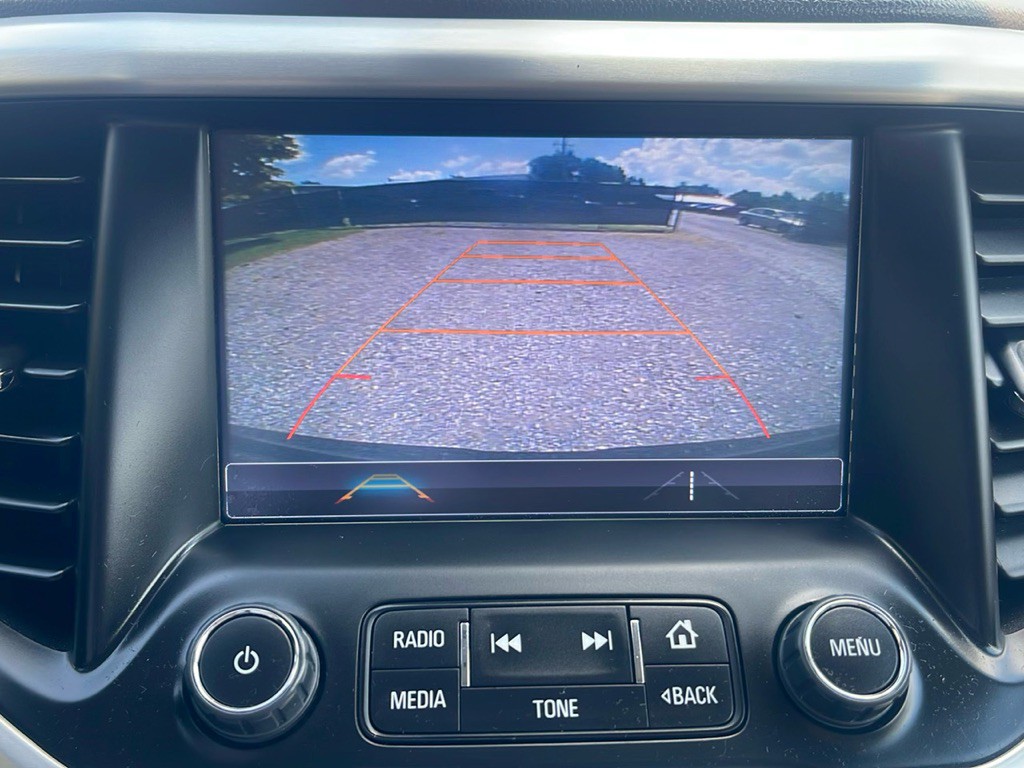2017 GMC Acadia Image 13
