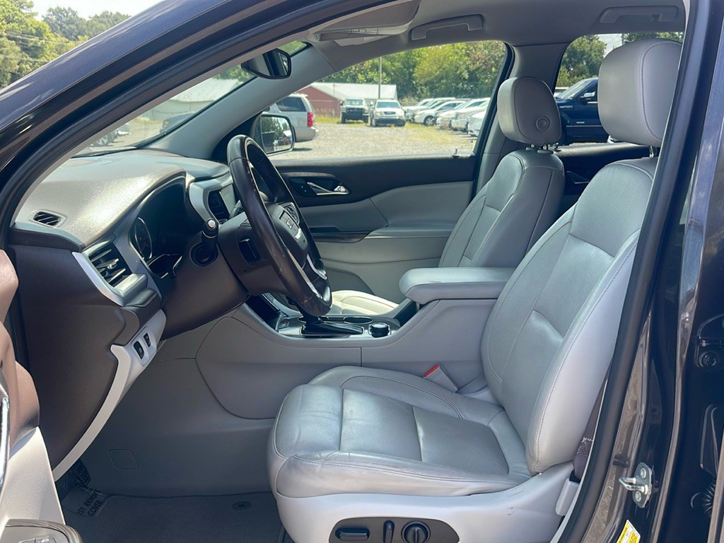2017 GMC Acadia Image 15