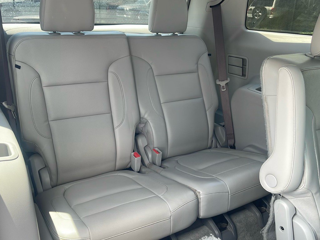 2017 GMC Acadia Image 19