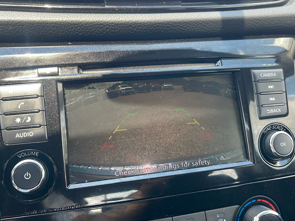 2019 Nissan Rogue Image 12