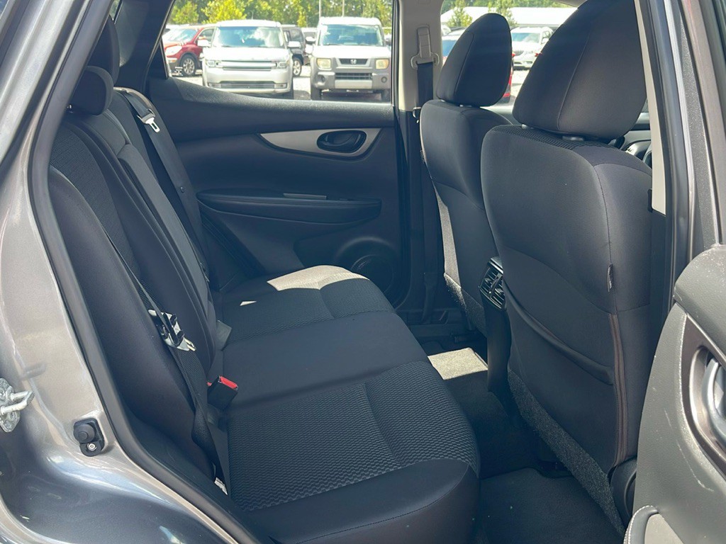 2019 Nissan Rogue Image 19