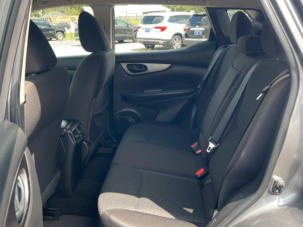 2019 Nissan Rogue Image 20