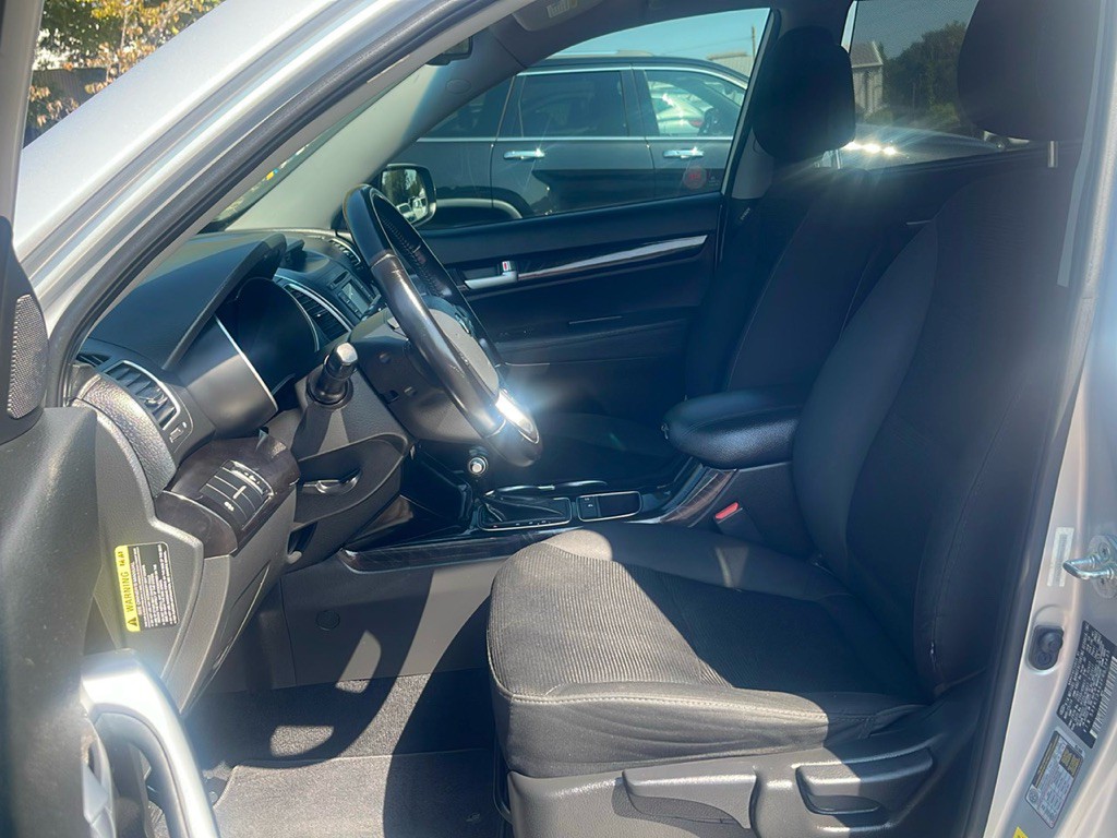2015 Kia Sorento Image 11
