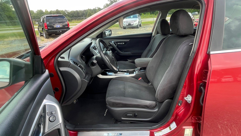 2014 Nissan Altima Image 14