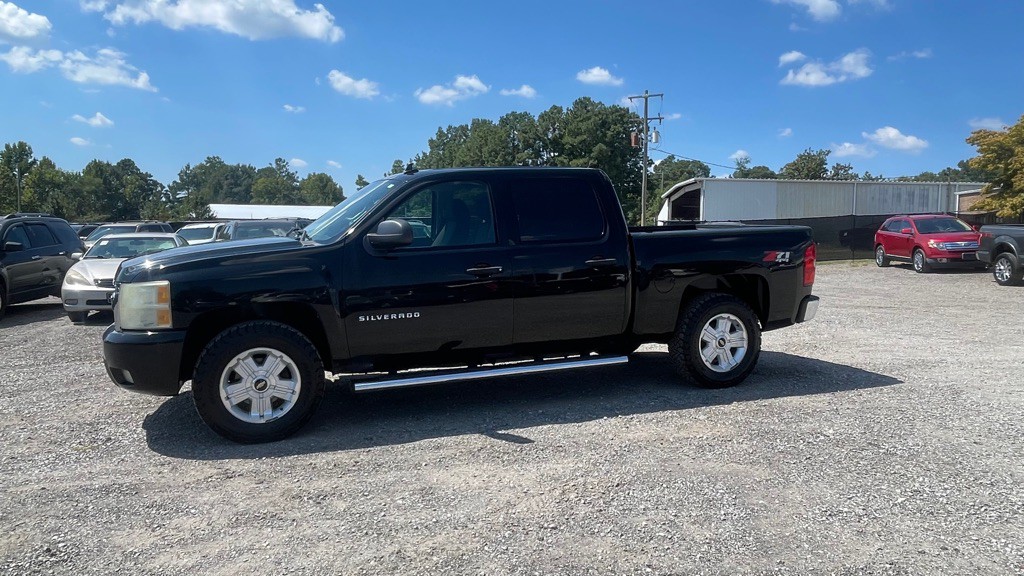 2011 Chevrolet Silverado 1500 Image 1