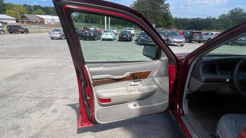 1997 Mercury Grand Marquis Image 3
