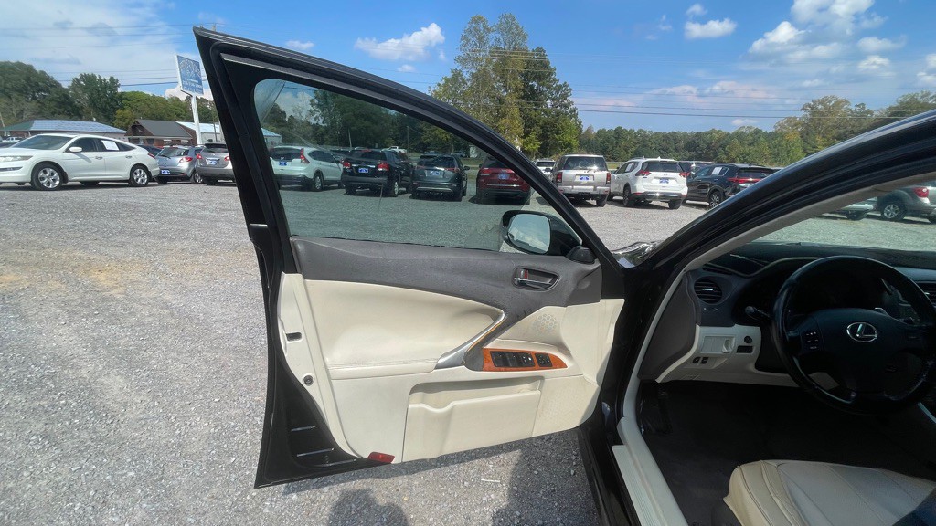 2009 Lexus IS 250 Image 11