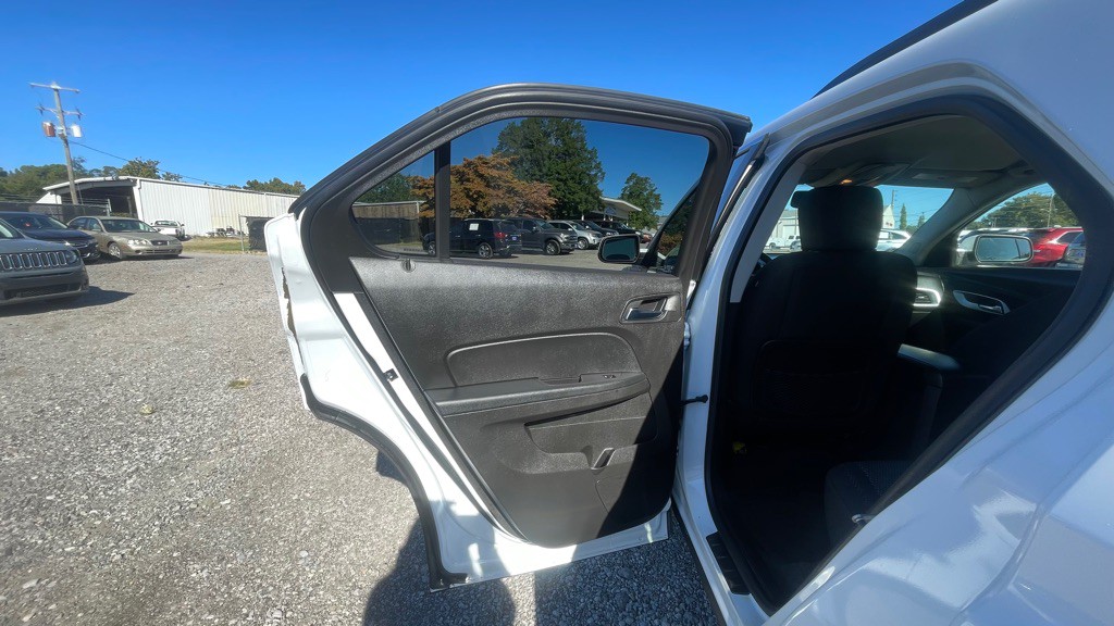 2011 Chevrolet Equinox Image 17