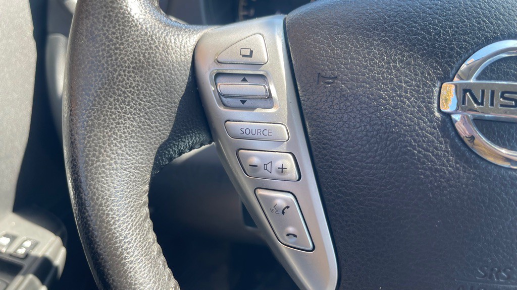 2015 Nissan Versa Image 7