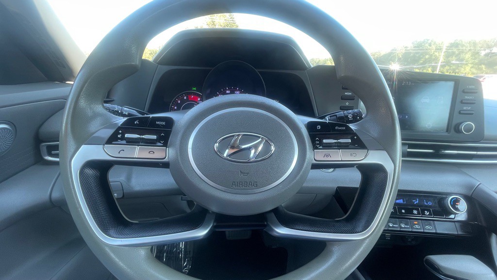 2021 Hyundai Elantra Image 6