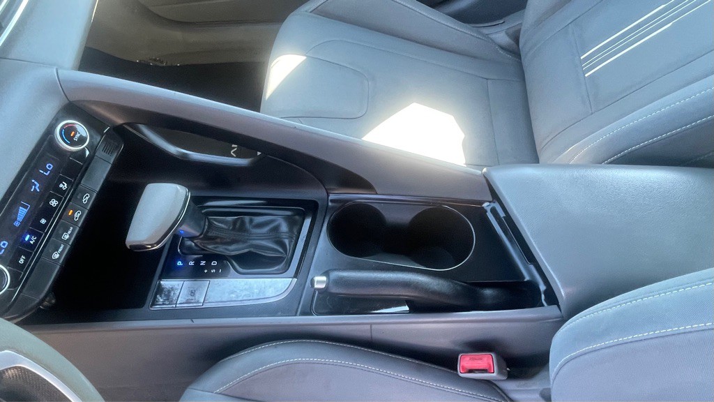 2021 Hyundai Elantra Image 12
