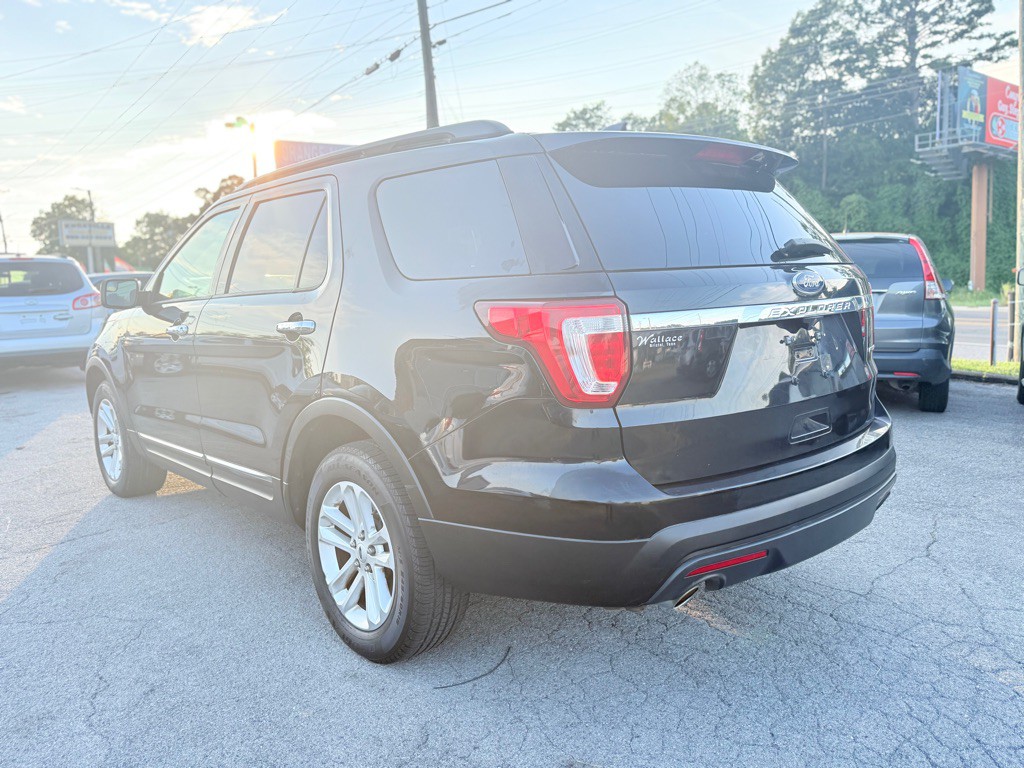 2016 Ford Explorer Image 5
