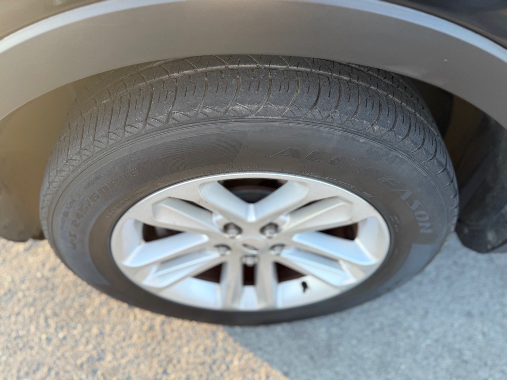 2016 Ford Explorer Image 7