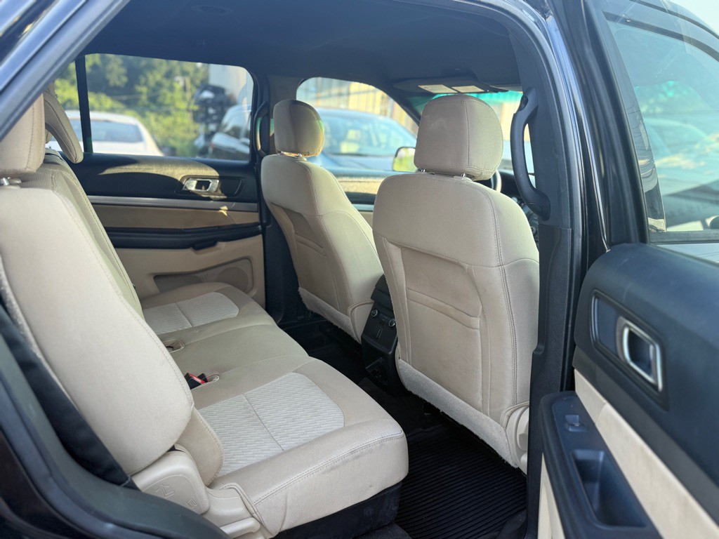 2016 Ford Explorer Image 12