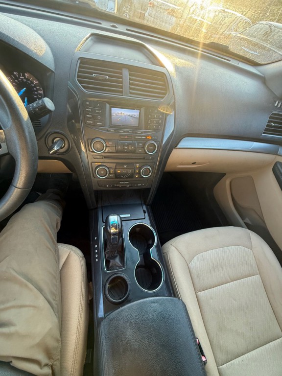 2016 Ford Explorer Image 21