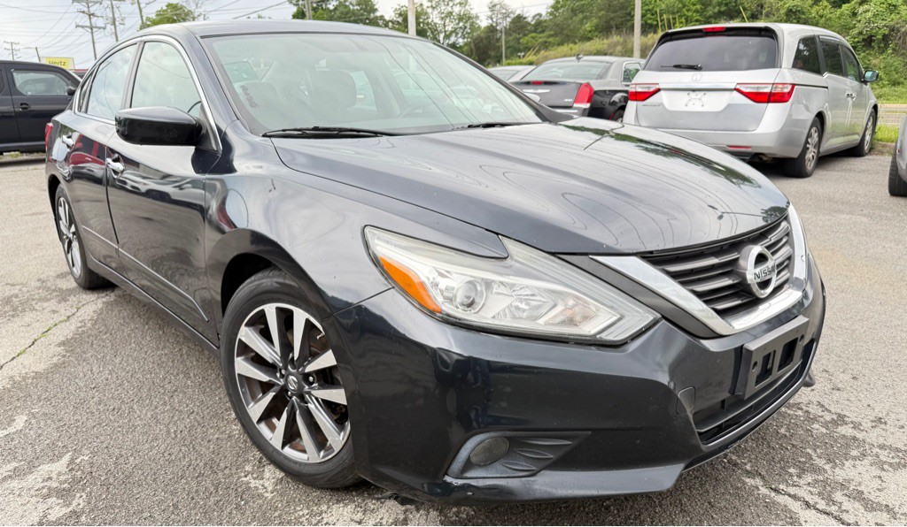 2016 Nissan Altima Image 2