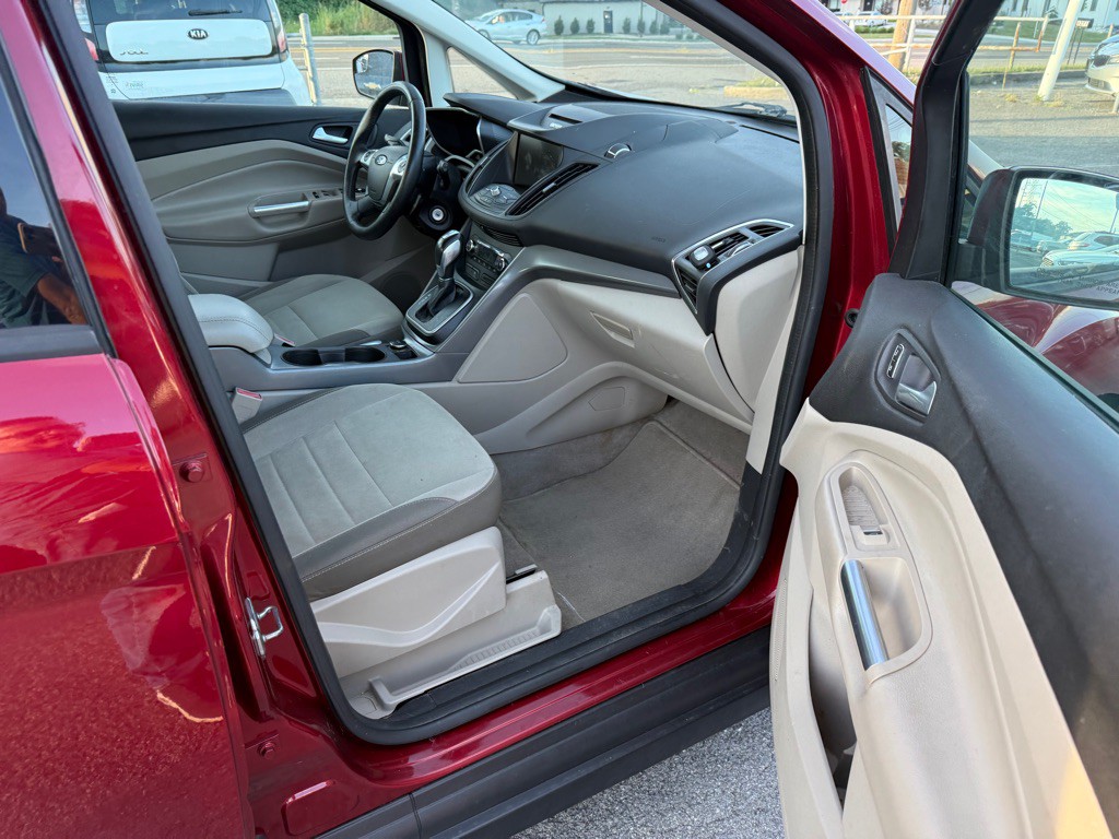 2013 Ford C-Max Image 14