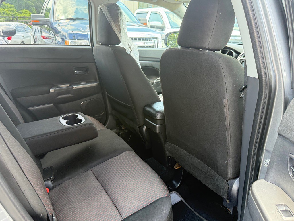2019 Mitsubishi Outlander Image 7