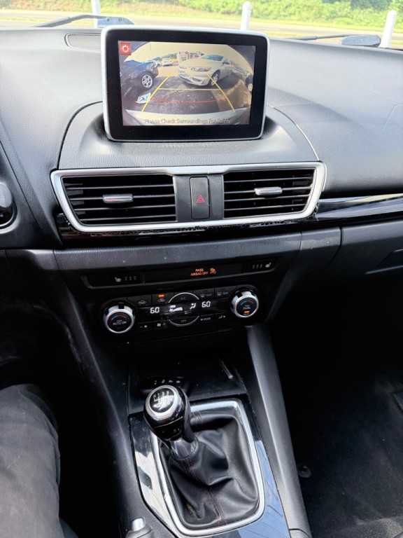 2015 Mazda Mazda3 Image 14