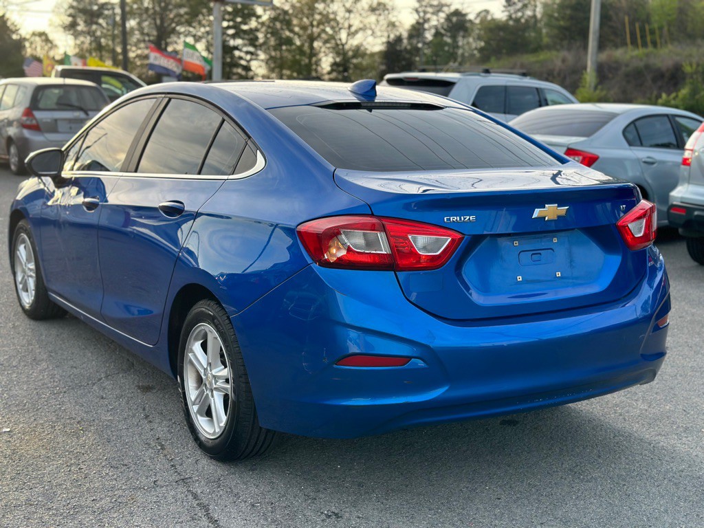 2016 Chevrolet Cruze Image 5