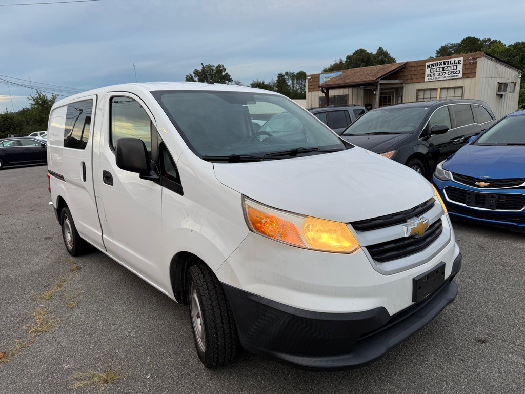 2015 Chevrolet Express Image 2
