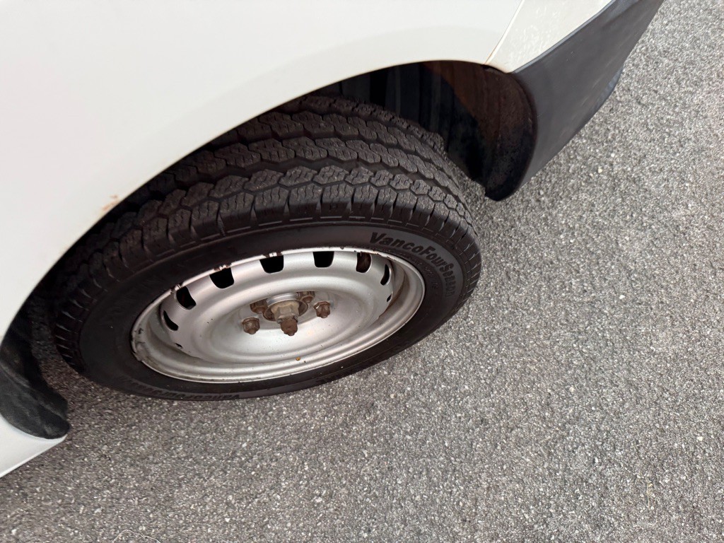 2015 Chevrolet Express Image 6