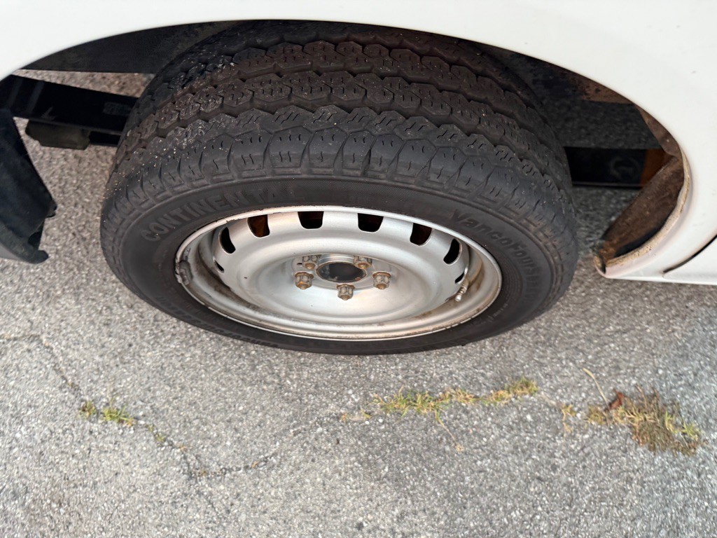 2015 Chevrolet Express Image 7