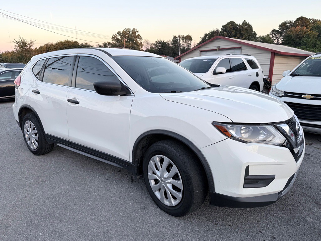 2017 Nissan Rogue Image 6
