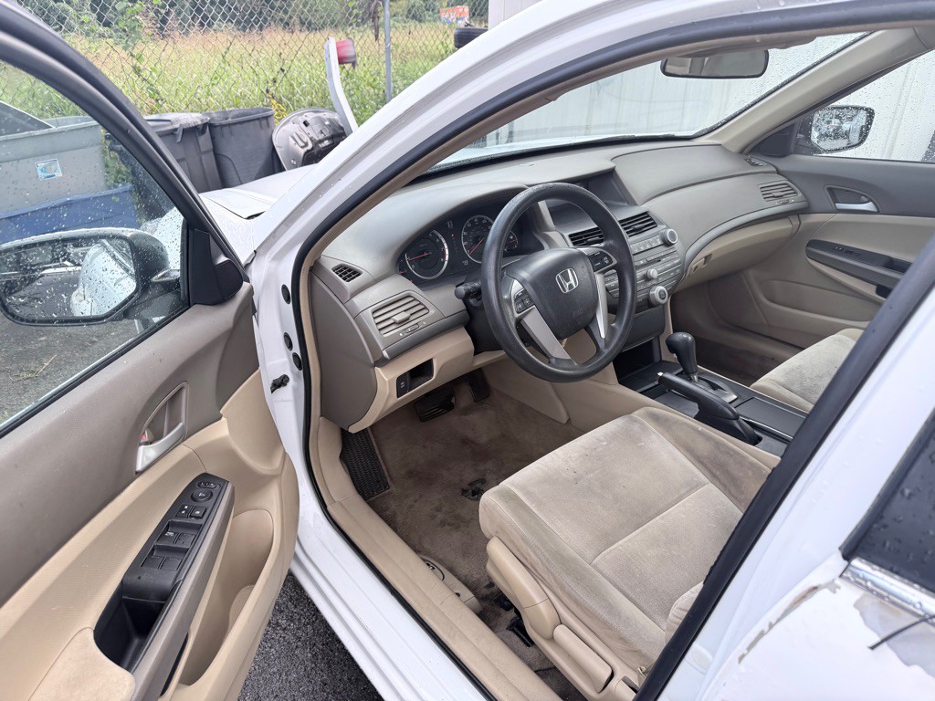 2009 Honda Accord Image 4