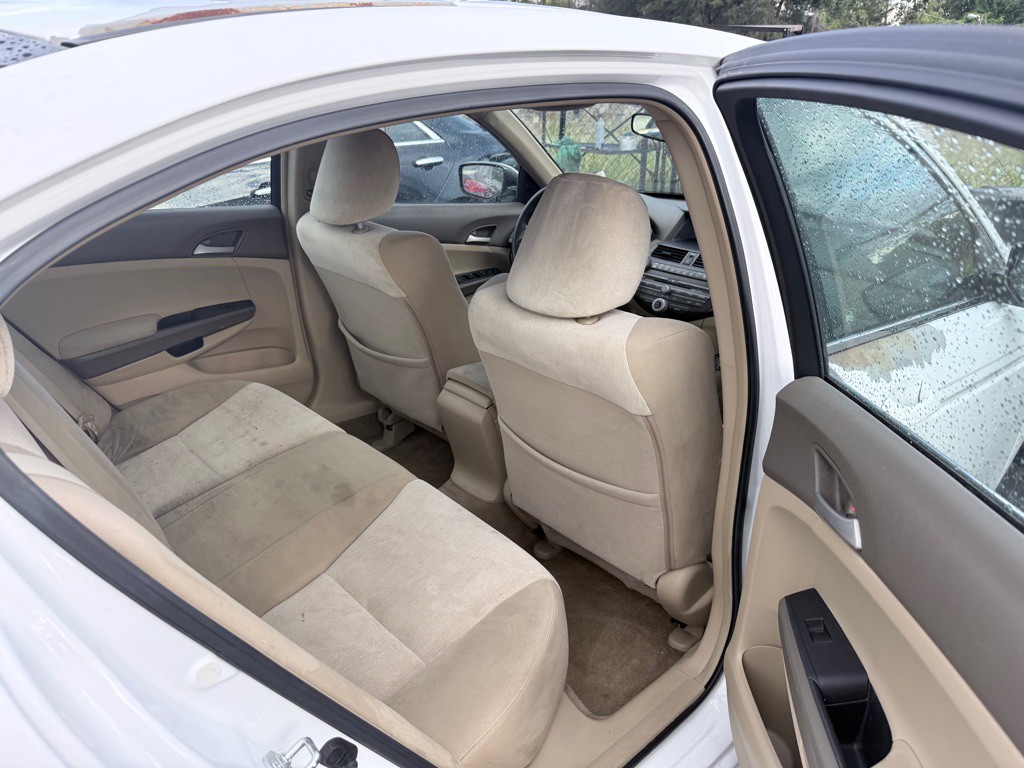 2009 Honda Accord Image 6