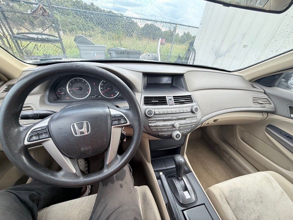 2009 Honda Accord Image 8