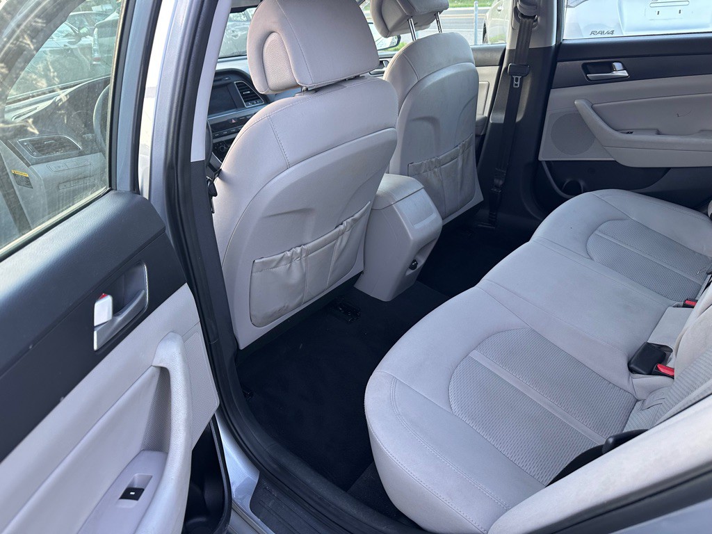 2017 Hyundai Sonata Image 8