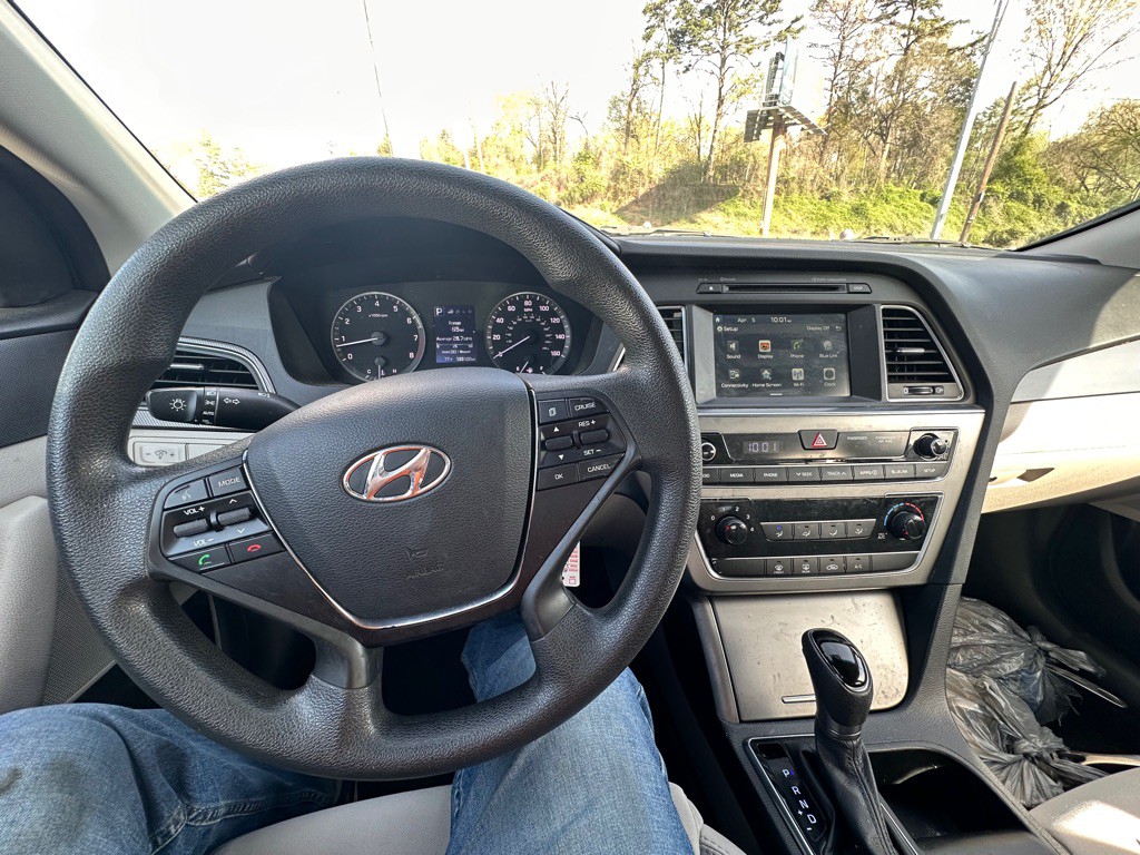 2017 Hyundai Sonata Image 16