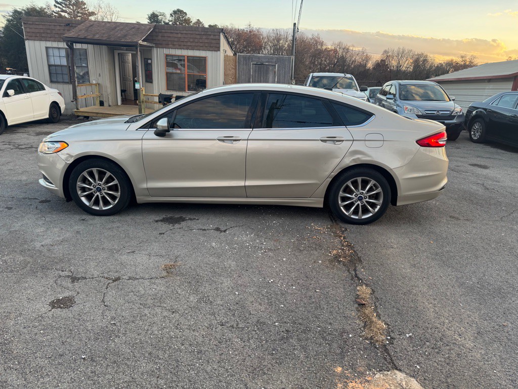 2017 Ford Fusion Image 3