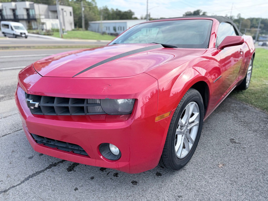 2013 Chevrolet Camaro Image 2