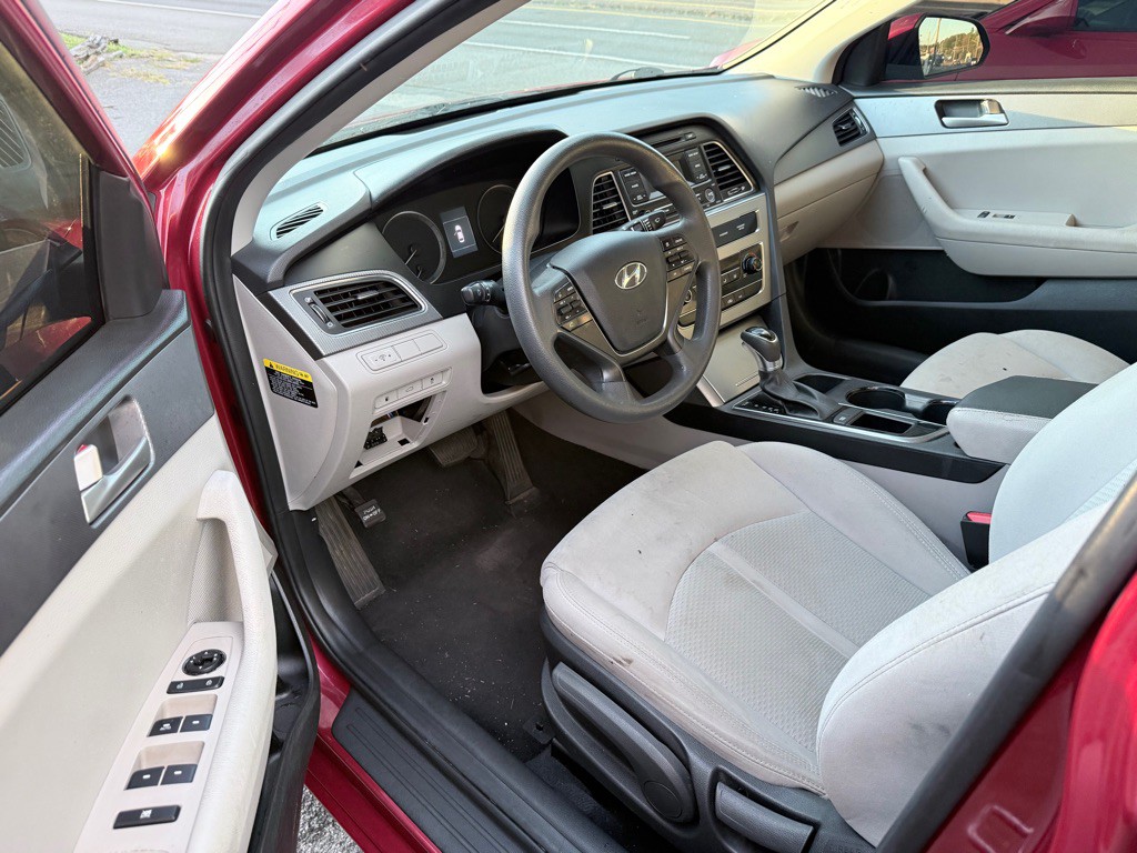 2017 Hyundai Sonata Image 6