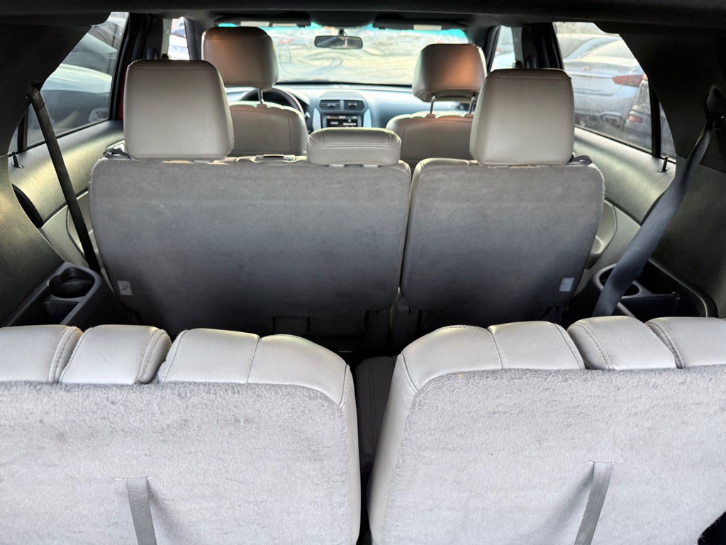 2014 Ford Explorer Image 14